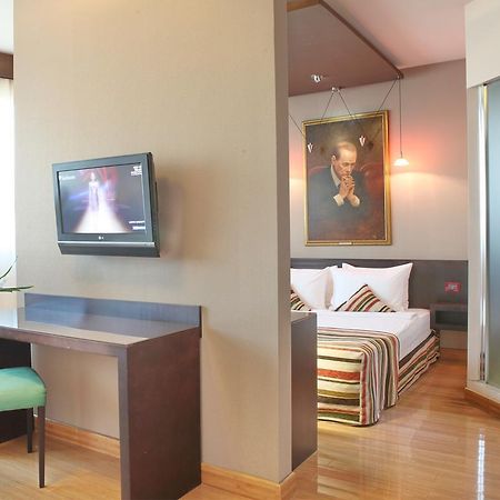 Design Hotel Mr President Belgrade Extérieur photo