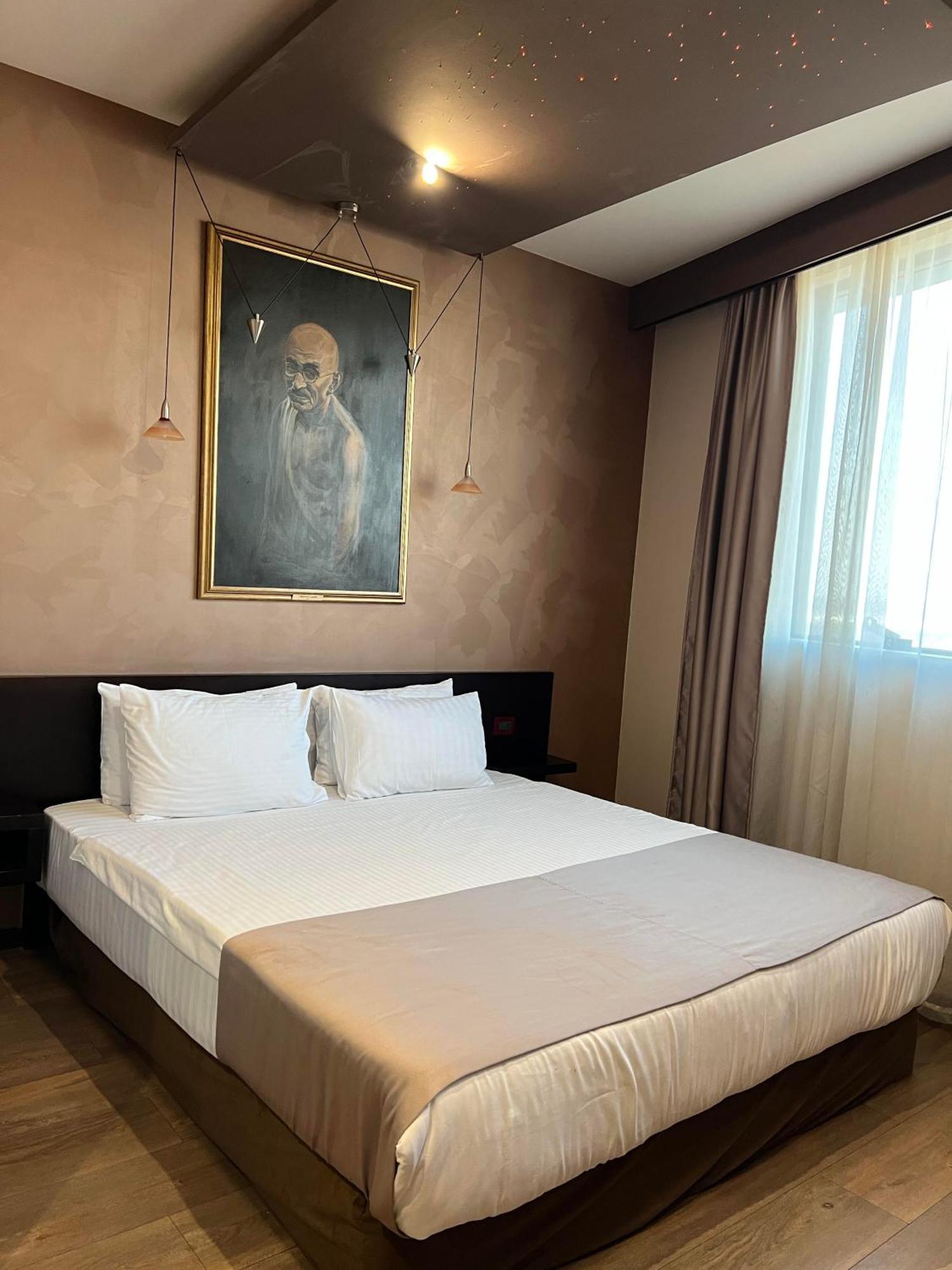 Design Hotel Mr President Belgrade Extérieur photo